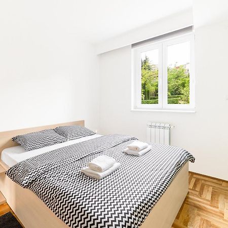 Djokic Apartments Kragujevac Buitenkant foto