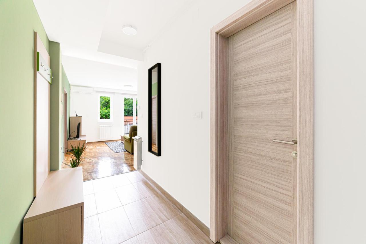 Djokic Apartments Kragujevac Buitenkant foto